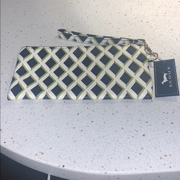 Never used Scout “Kate” wristlet - Picture 2 of 2